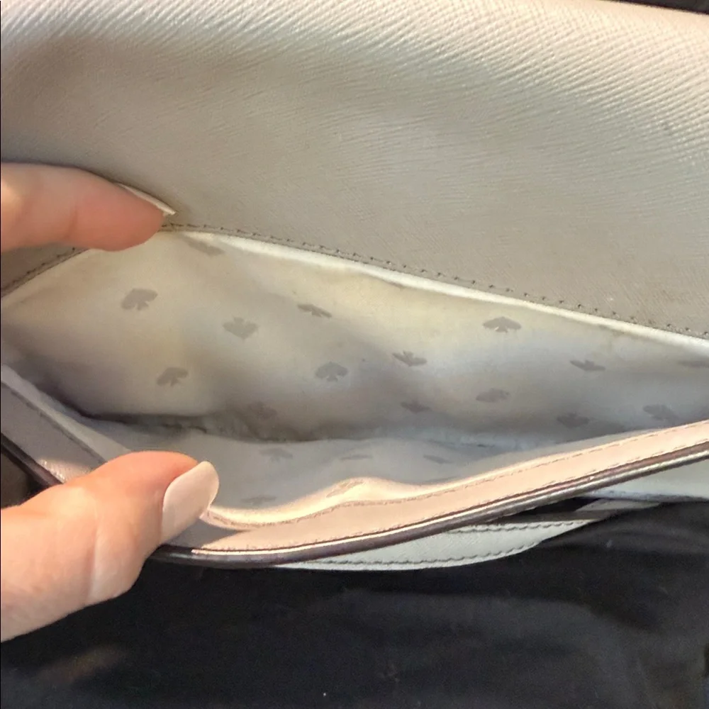 Kate Spade Crossbody Bag with Silver Chain - Picture 3 of 9